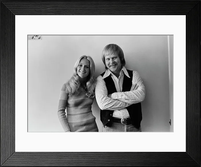 Framed Print : Kim Carnes & Dave Ellingson Framed Print : Kim Carnes & Dave Ellingson