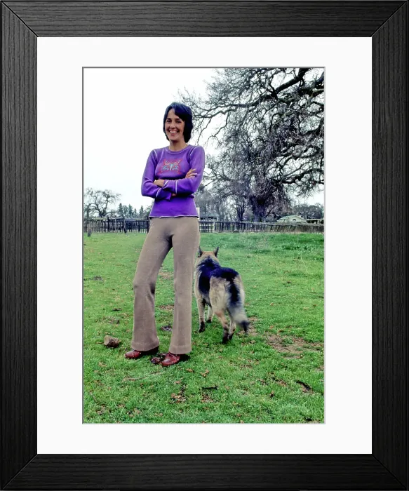 Framed Print : Photo of Joan Baez Framed Print : Photo of Joan Baez