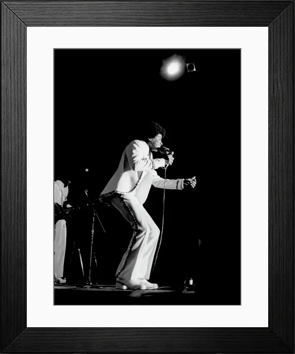 Framed Print : Michael Jackson Performing Framed Print : Michael Jackson Performing