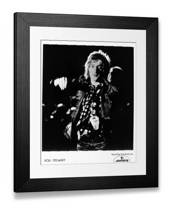 Framed Print : Portrait. CIRCA 1972: Rock singer Rod Stewart poses for a portrait in circa 1972 Framed Print : Portrait. CIRCA 1972: Rock singer Rod Stewart poses for a portrait in circa 1972