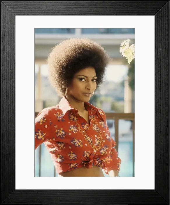 Framed Print : Pam Grier Portrait Session