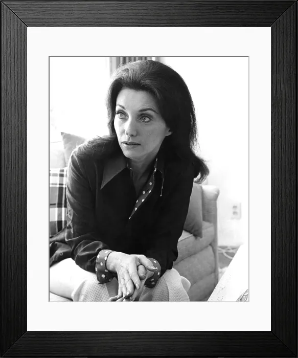 Framed Print : Joanne Carson Framed Print : Joanne Carson