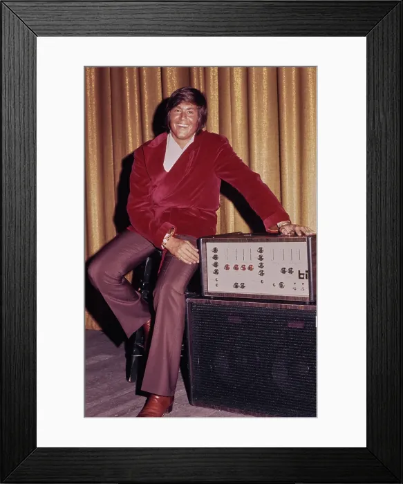 Framed Print : Wayne Newton At The Frontier On The Strip Framed Print : Wayne Newton At The Frontier On The Strip