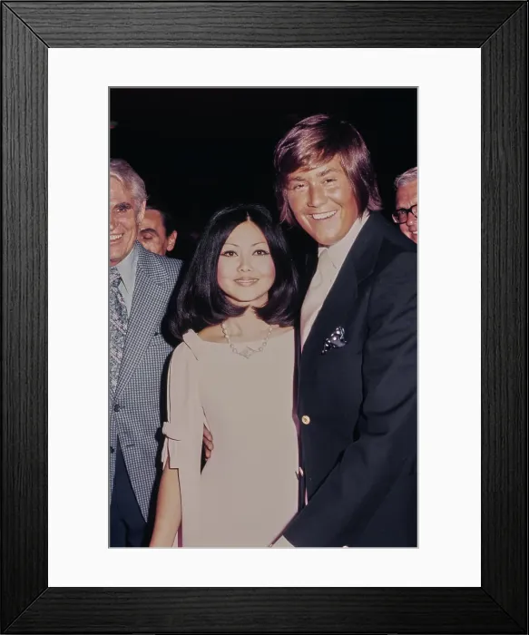 Framed Print : Mr. & Mrs. Las Vegas Framed Print : Mr. & Mrs. Las Vegas