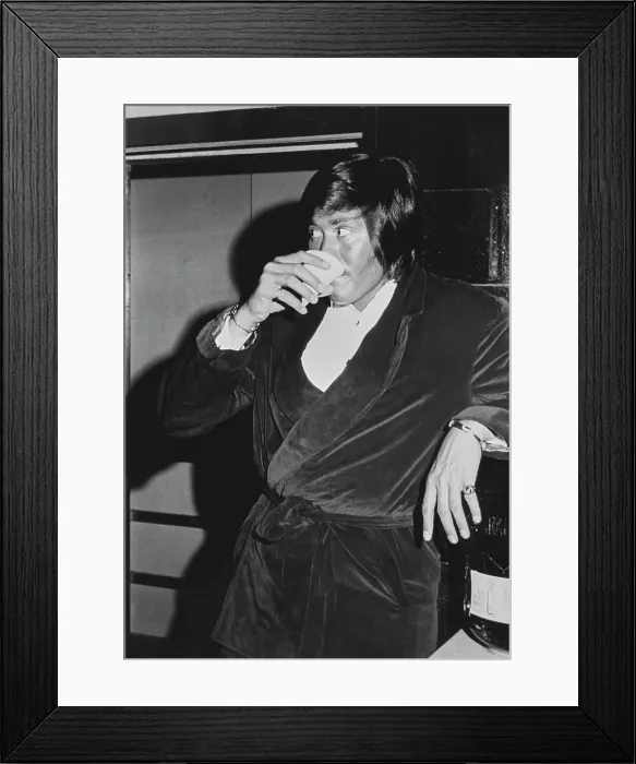 Framed Print : Wayne Newton, American Singer & Actor Framed Print : Wayne Newton, American Singer & Actor