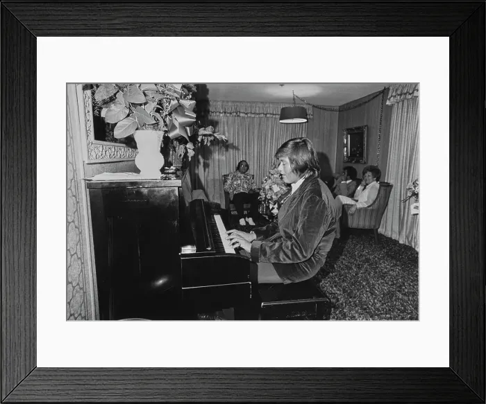 Framed Print : Wayne Newton, American Singer & Actor Framed Print : Wayne Newton, American Singer & Actor