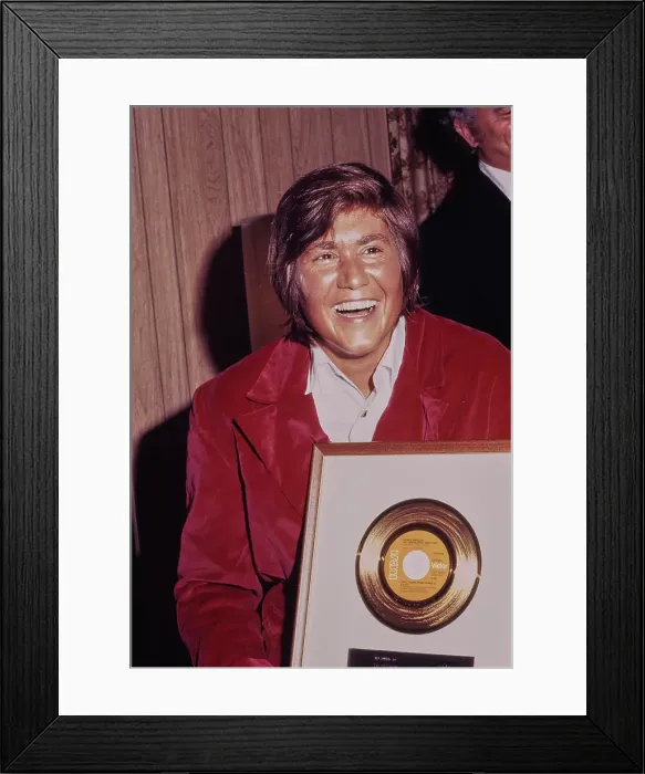 Framed Print : Wayne Newton At The Frontier On The Strip Framed Print : Wayne Newton At The Frontier On The Strip