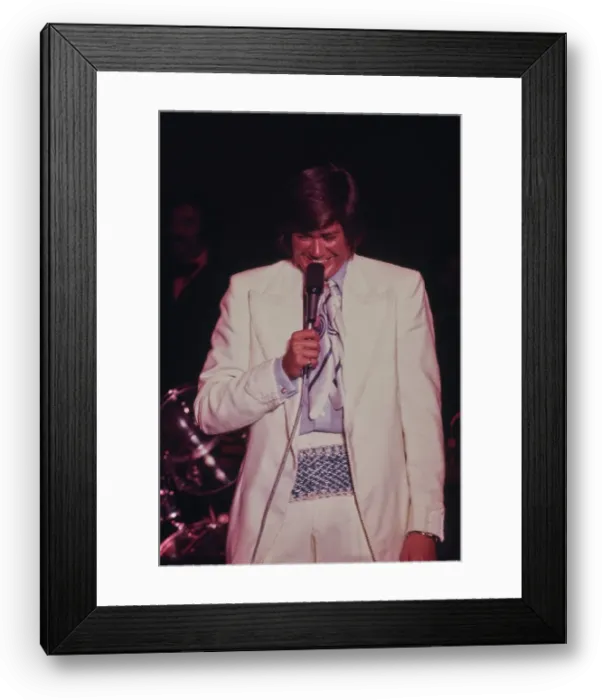 Framed Print : Wayne Newton Plays The Frontier On The Las Vegas Strip Framed Print : Wayne Newton Plays The Frontier On The Las Vegas Strip