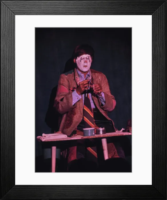 Framed Print : Wayne Newton Plays The Frontier On The Las Vegas Strip Framed Print : Wayne Newton Plays The Frontier On The Las Vegas Strip