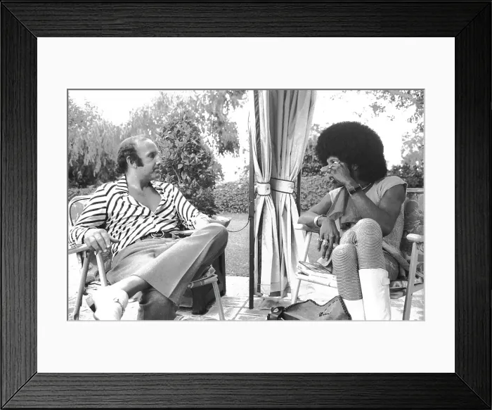 Framed Print : Sly Stone And Clive Davis Portrait Session Framed Print : Sly Stone And Clive Davis Portrait Session