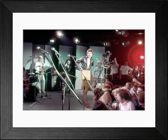 Framed Print : David Bowie Performing Framed Print : David Bowie Performing