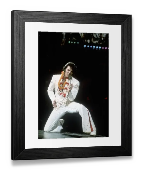 Framed Print : Elvis Presley performs onstage In Hawaii Framed Print : Elvis Presley performs onstage In Hawaii