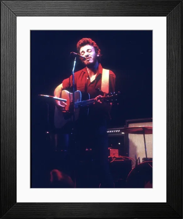 Framed Print : Photo of Bruce Springsteen Framed Print : Photo of Bruce Springsteen