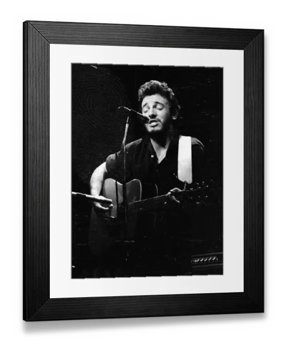 Framed Print : Photo of Bruce Springsteen Framed Print : Photo of Bruce Springsteen