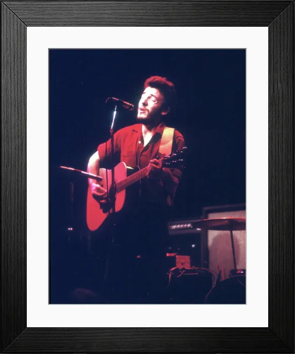 Framed Print : Photo of Bruce Springsteen Framed Print : Photo of Bruce Springsteen