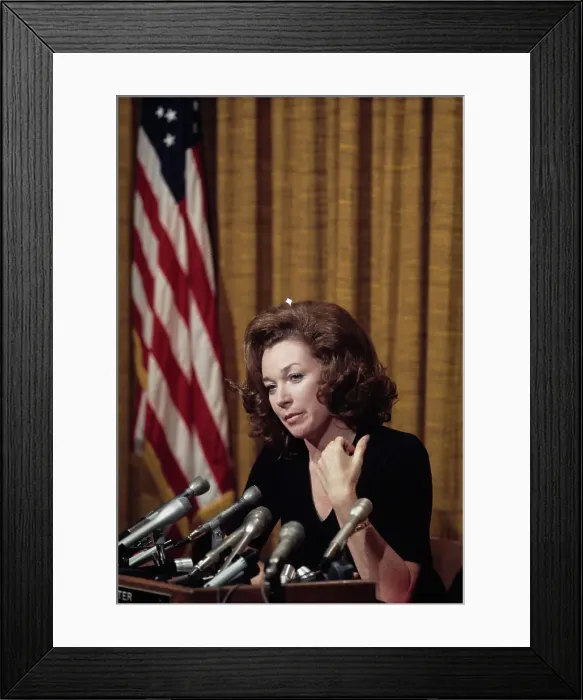 Framed Print : Shirley MacLaine, American Actress Framed Print : Shirley MacLaine, American Actress