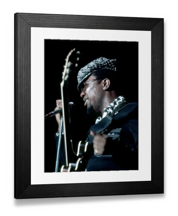 Framed Print : Photo of Willie Hutch