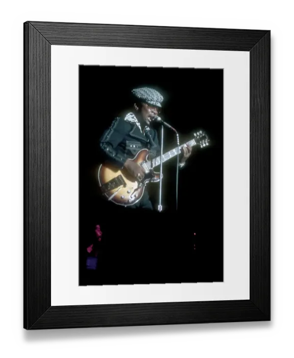 Framed Print : Photo of Willie Hutch Framed Print : Photo of Willie Hutch