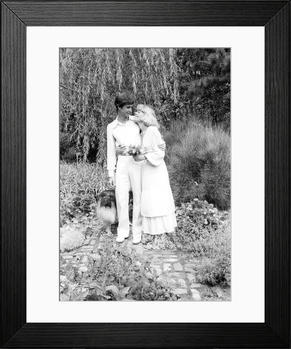 Framed Print : The Marriage Of Tony Perkins And Berry Berenson Framed Print : The Marriage Of Tony Perkins And Berry Berenson