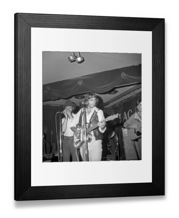 Framed Print : Photo of Waylon Jennings Framed Print : Photo of Waylon Jennings