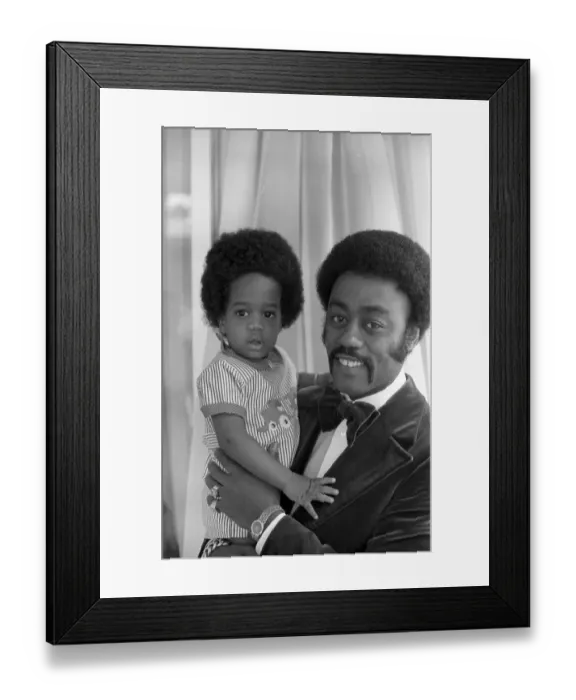 Framed Print : Johnnie Taylor Portrait Session With His Family Framed Print : Johnnie Taylor Portrait Session With His Family