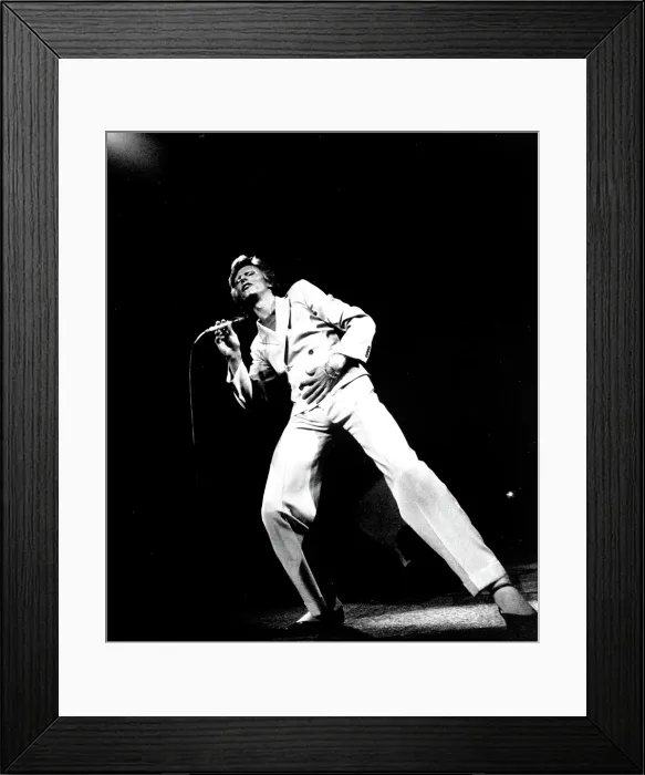 Framed Print : David Bowie Performing Framed Print : David Bowie Performing