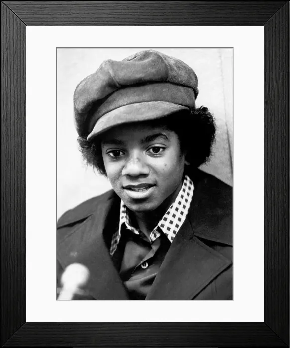 Framed Print : Michael Jackson Portrait With A Hat Framed Print : Michael Jackson Portrait With A Hat