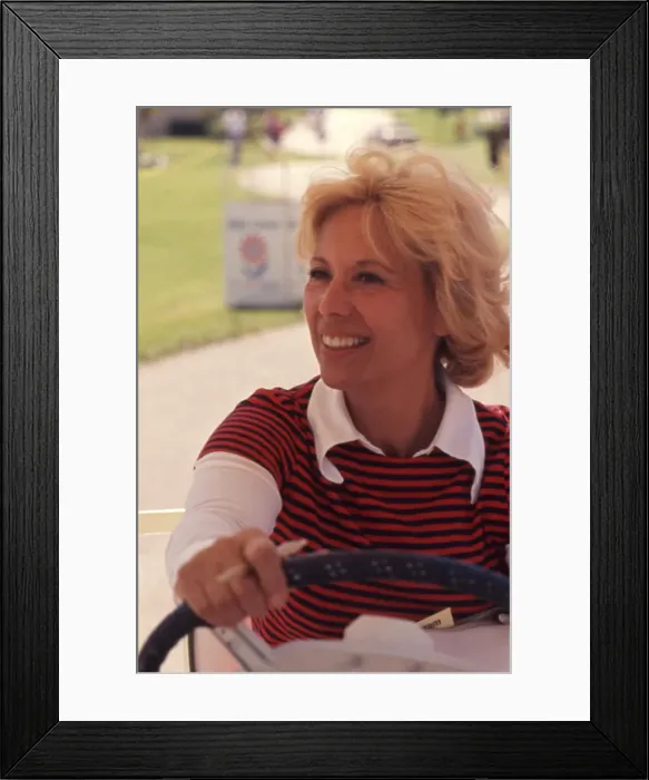 Framed Print : Dinah Shore on the Golf Course Framed Print : Dinah Shore on the Golf Course