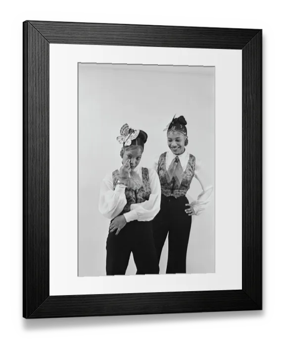 Framed Print : Lisa Jones And Pat Davis - Soul Train Dancers Framed Print : Lisa Jones And Pat Davis - Soul Train Dancers