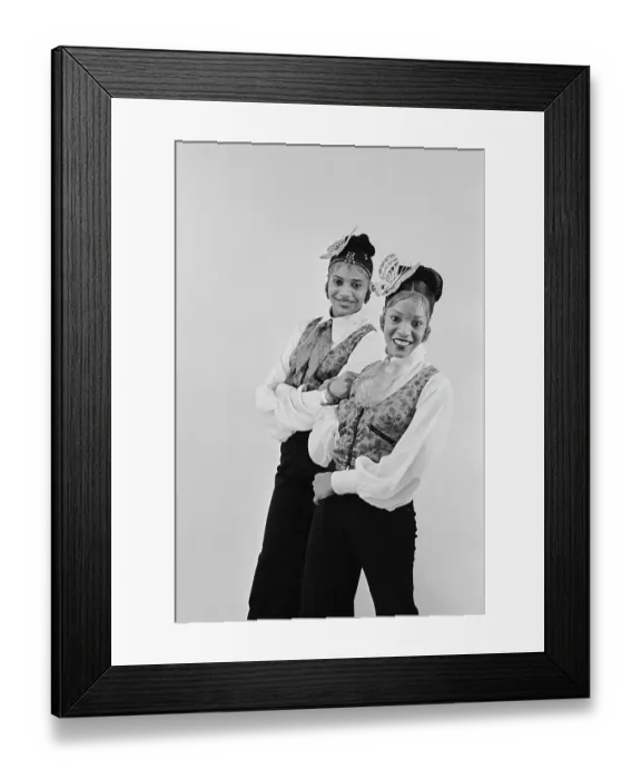 Framed Print : Lisa Jones And Pat Davis - Soul Train Dancers Framed Print : Lisa Jones And Pat Davis - Soul Train Dancers