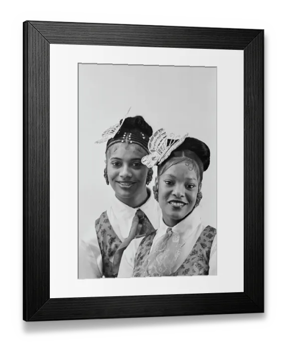 Framed Print : Lisa Jones And Pat Davis - Soul Train Dancers Framed Print : Lisa Jones And Pat Davis - Soul Train Dancers