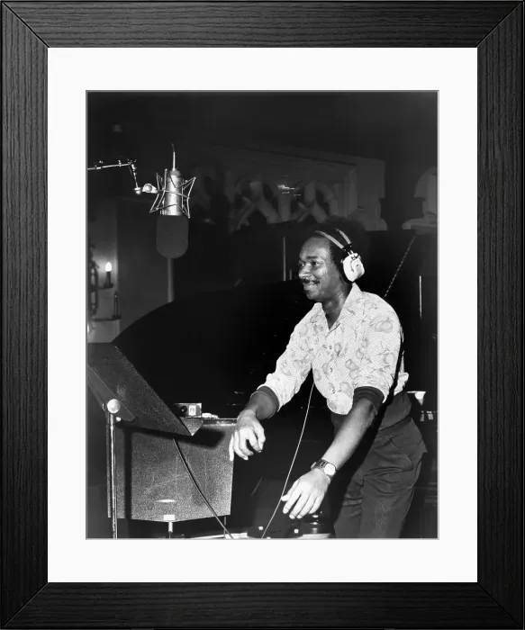 Framed Print : Van McCoy In The Studio