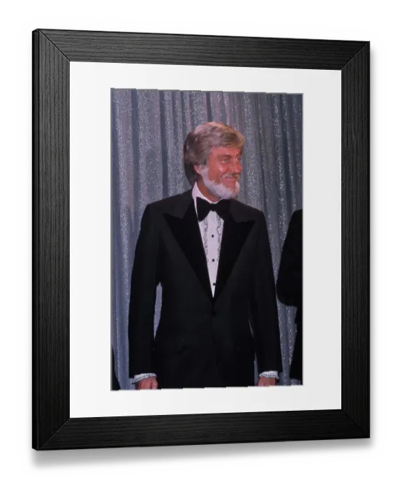 Framed Print : 26th Primetime Emmy Awards - Press Room Framed Print : 26th Primetime Emmy Awards - Press Room