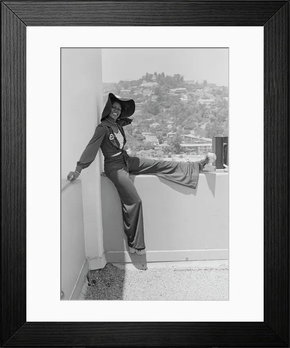 Framed Print : Sharon Hill - Soul Train Dancers Framed Print : Sharon Hill - Soul Train Dancers