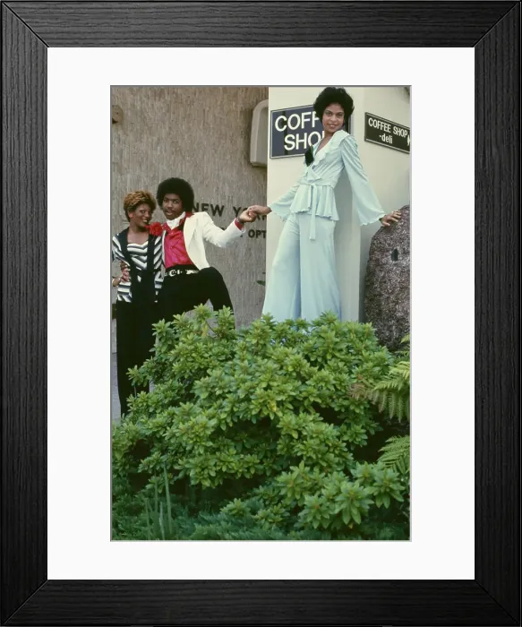 Framed Print : Right On! Fashion Shoot, 1974 Framed Print : Right On! Fashion Shoot, 1974