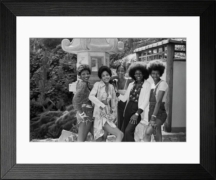 Framed Print : Soul Train Dancers