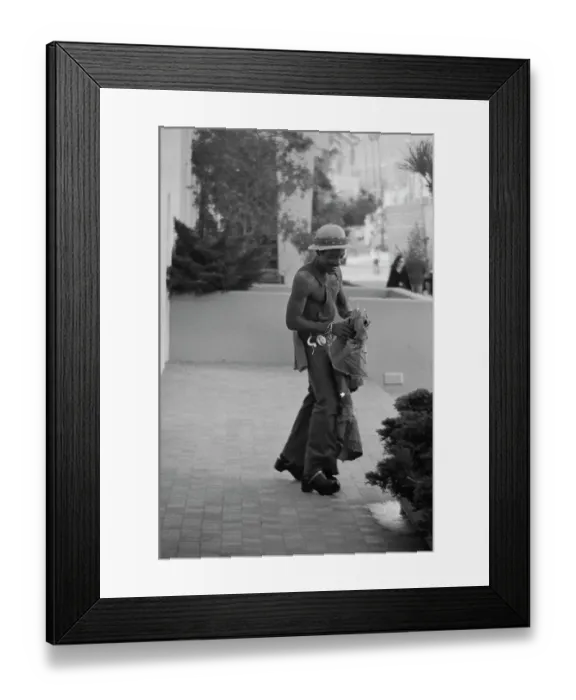 Framed Print : Soul Train Dancer Fashion shoot Framed Print : Soul Train Dancer Fashion shoot