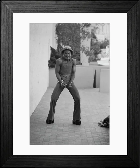 Framed Print : Soul Train Dancer Fashion shoot Framed Print : Soul Train Dancer Fashion shoot
