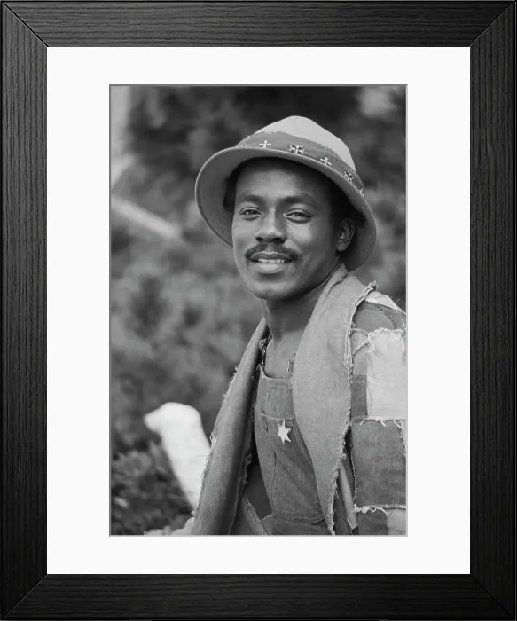 Framed Print : Soul Train Dancer Fashion Shoot Framed Print : Soul Train Dancer Fashion Shoot
