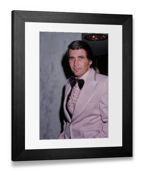 Framed Print : James Brolin, American Actor Framed Print : James Brolin, American Actor