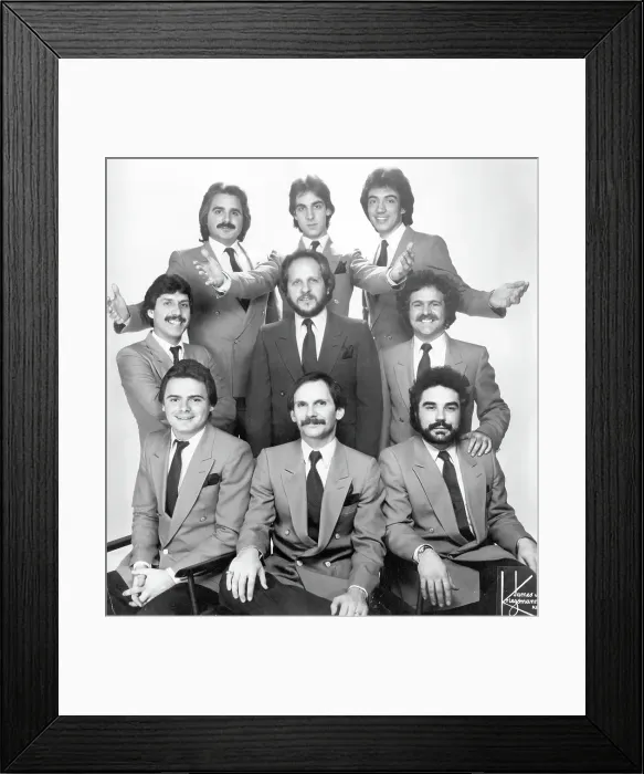 Framed Print : Pop Band Brooklyn Bridge Portrait Framed Print : Pop Band Brooklyn Bridge Portrait