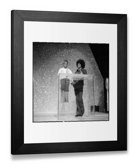 Framed Print : American Music Awards