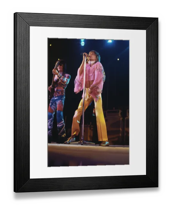 Framed Print : Faces Performing In Los Angeles Framed Print : Faces Performing In Los Angeles