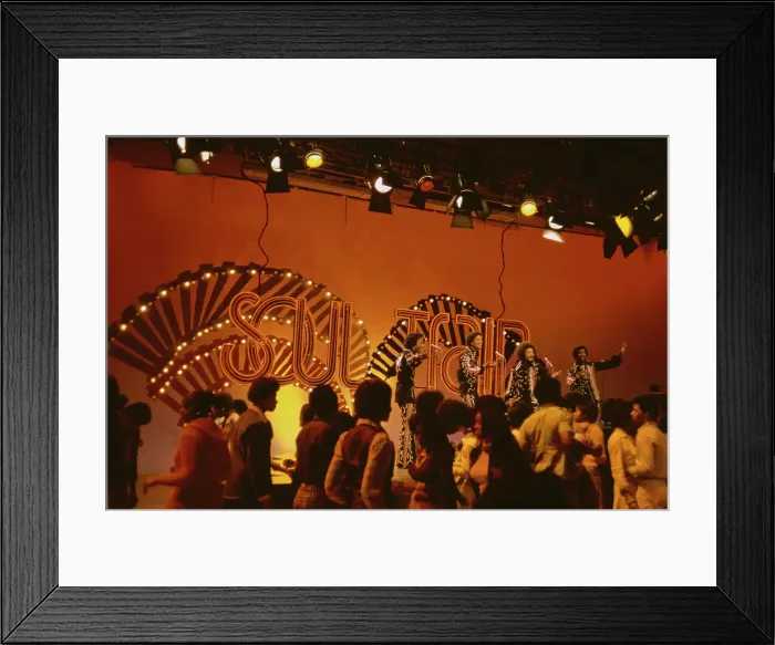 Framed Print : Soul Train Line Show