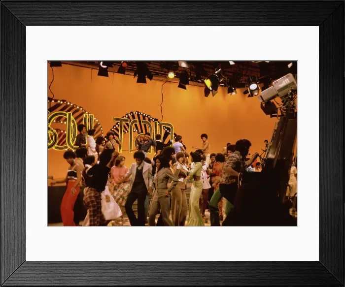 Framed Print : Soul Train Line Show