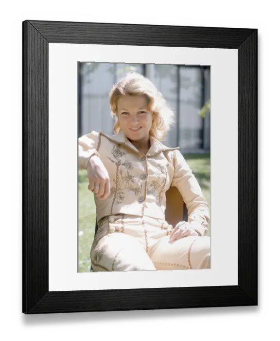 Framed Print : Tanya Tucker