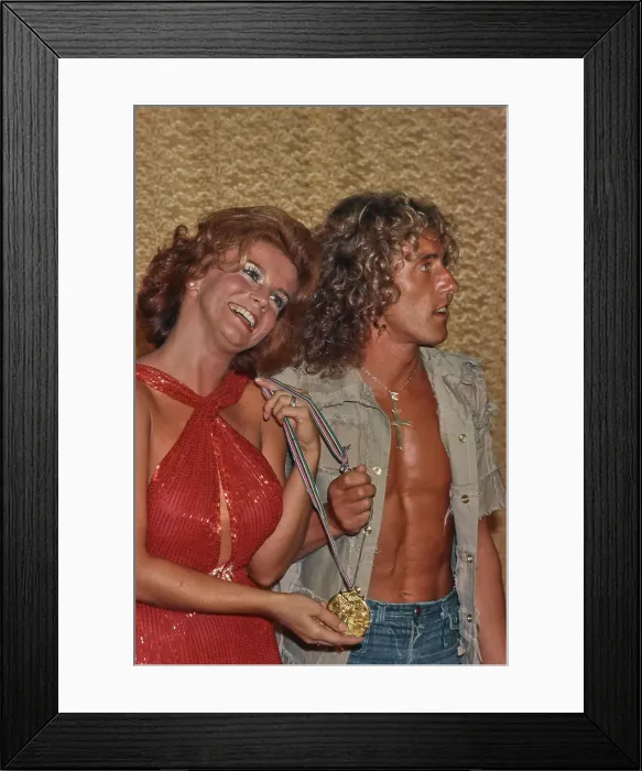 Framed Print : Inaugural Rock Music Awards - Press Room Framed Print : Inaugural Rock Music Awards - Press Room