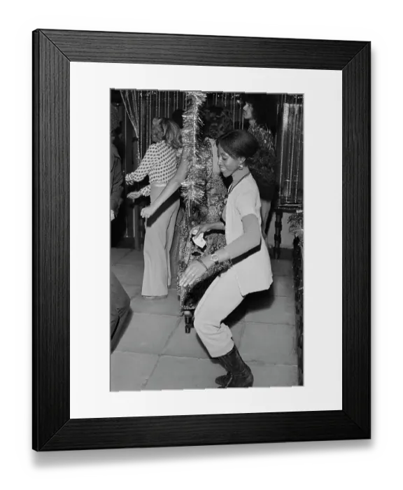 Framed Print : Soul Train Dancers Framed Print : Soul Train Dancers