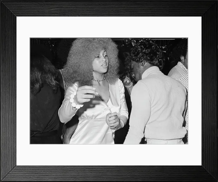 Framed Print : Soul Train Dancers