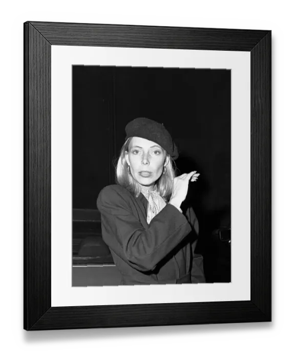 Framed Print : Photo of Joni Mitchell Framed Print : Photo of Joni Mitchell
